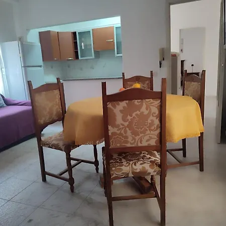 Family & Friends - Ground Floor - Fully Equipped - 15 Minutes Drive By Car To The Seaside *